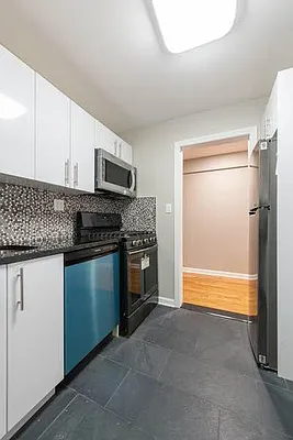 Sold by Ben Bay Realty Co. of Bay Ridge | media 25