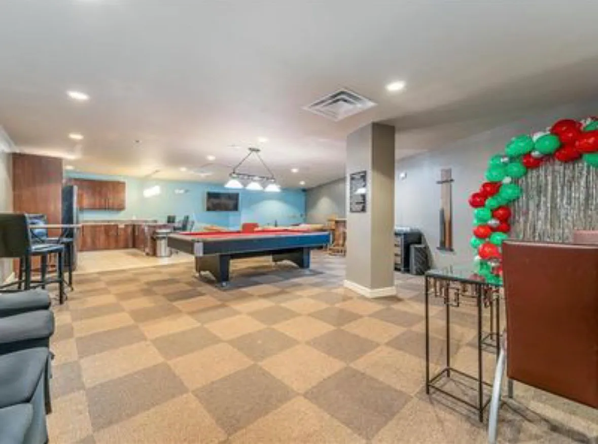 2 bed, 1617 sqft, $3,000 — Photo 2