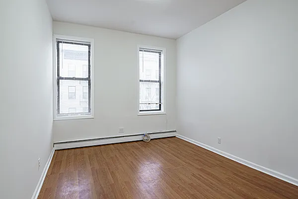 Rented by MySpaceNYC | media 19