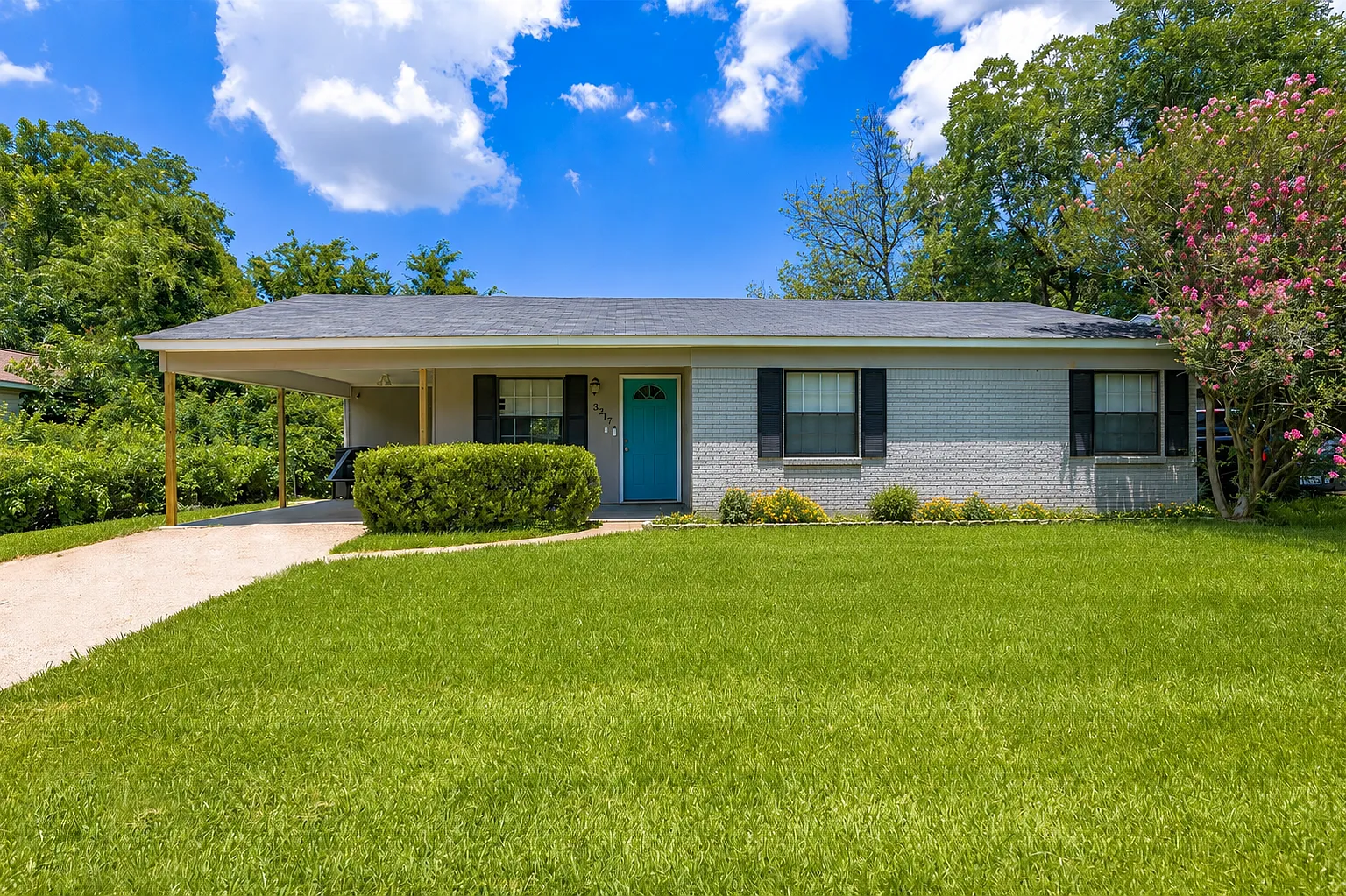3 bed, 1163 sqft, $1,200 — Photo 1