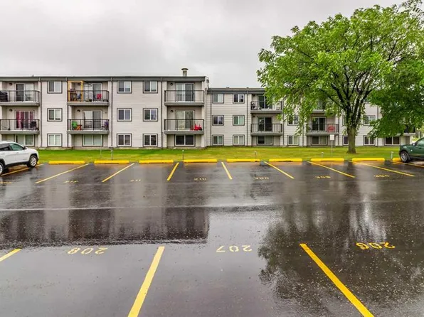 295 N Columbia Blvd W #204B, Lethbridge, AB T1K 4B8