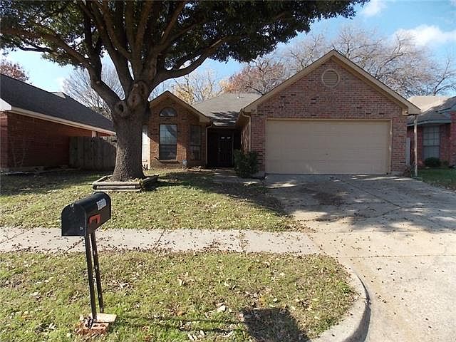 1st image of 3618 Riverhead Dr