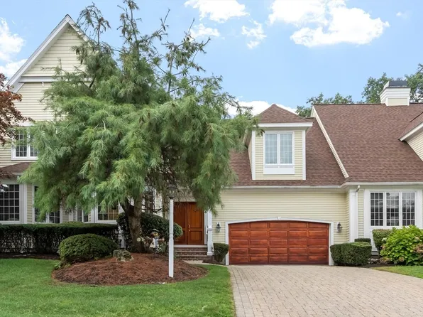 4 Bobby Jones Dr Unit 4, Andover, MA 01810