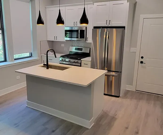 3611 N Greenview Ave #2 — Photo 6