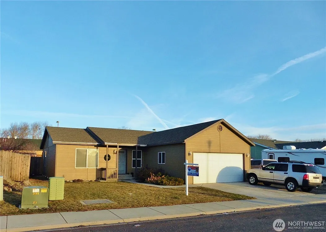 4 bed, 1600 sqft, $2,150 — Photo 1