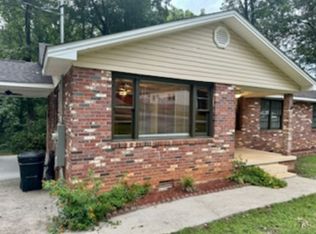 180 W Darby Rd, Greenville, SC 29609