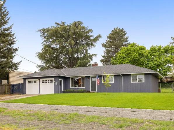 3240 Oakcrest Dr, Forest Grove, OR 97116