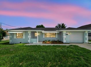 1360 N Old Mill Dr, Deltona, FL 32725