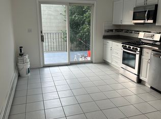 398 Palmer Rd #2, Yonkers, NY 10701