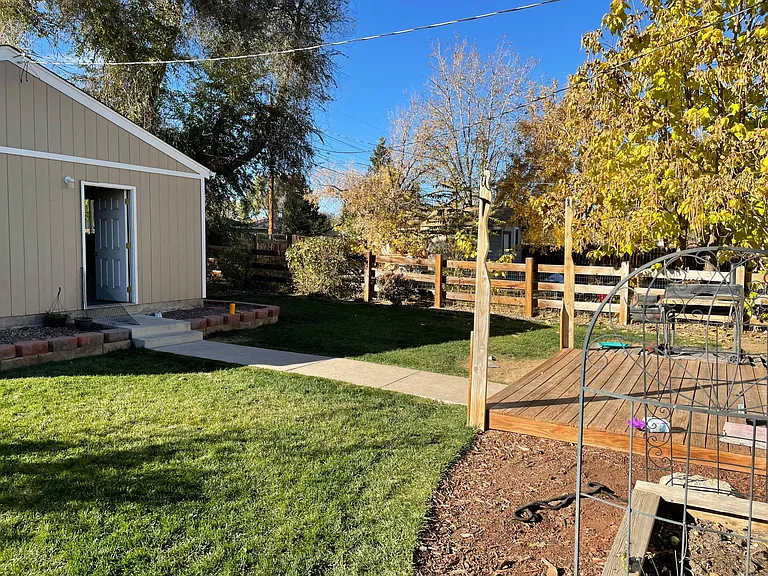 1245 Spruce St — Photo 9