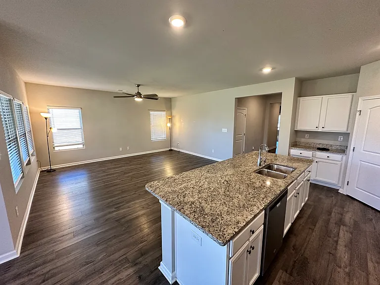 29751 Glenrose Way NW — Photo 7