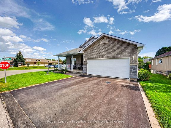 2nd image of 32 Merrill Dr