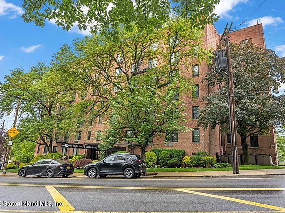 2nd image of 830 Howard Ave APT 3H