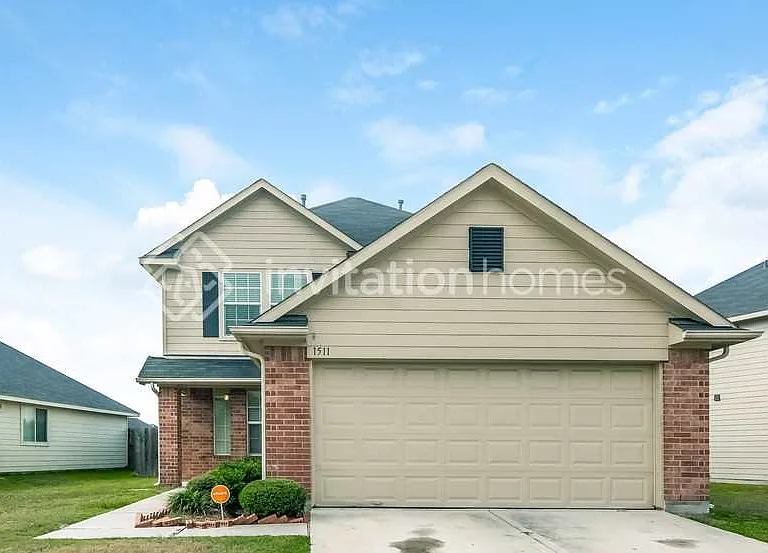 1511 Weiland Manor Ln — Photo 1