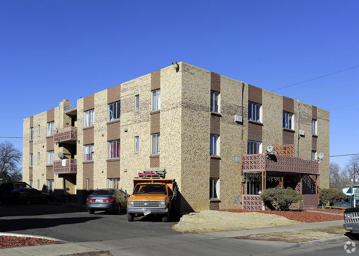 Chester Street Apartments — Photo 1