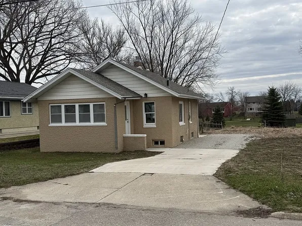 825 15th St SE, Mason City, IA 50401