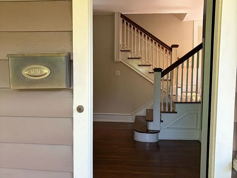 2717 Caldwell Ave S — Photo 4