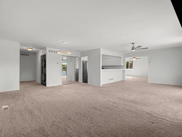 4960 Lake Point Dr — Photo 9