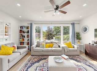 15 Barnes Cres, Toronto, ON M1G 1Z8