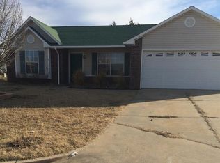 921 Sleepy Hollow Ct, Noble, OK 73068