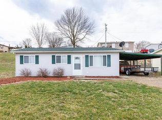 33799 Hale Ln, Brighton, IL 62012