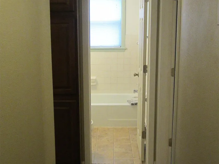 1109 13th Ave N #1 — Photo 11