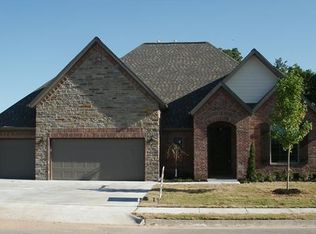 3402 Kirkwood St, Rogers, AR 72758