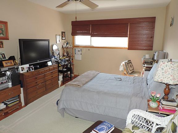 5th image of 8306 Kimball Ave #2