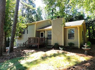 6015 Sutton Pl, Douglasville, GA 30135