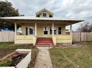 303 Rittenour St, Plains, MT 59859