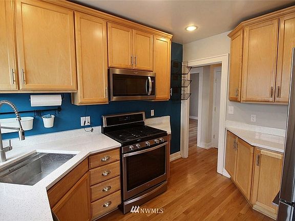 5th image of 1542 NW 59th St #A