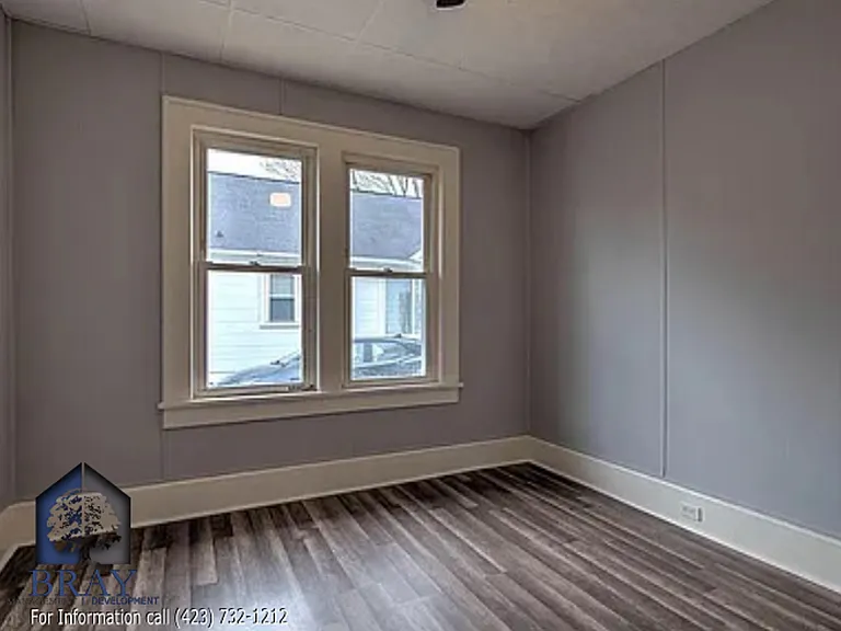 1362 E Center St — Photo 11