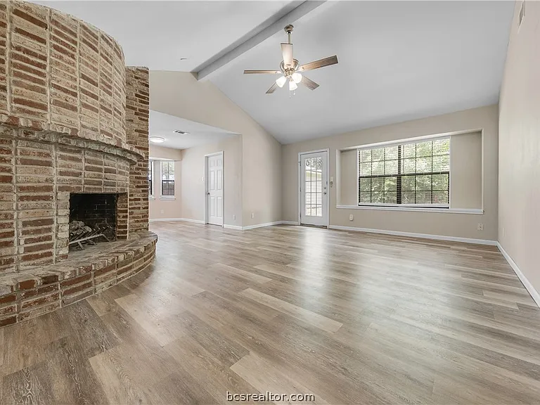 1803 Leona Dr — Photo 3