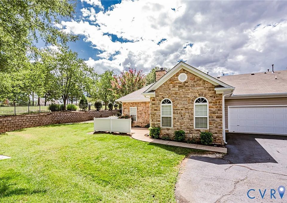 7301 Norwood Pond Pl
