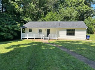 1120 S Wooded Ave, Winston Salem, NC 27105