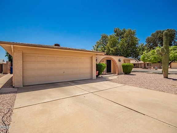 5th image of 5047 E EMERALD Avenue