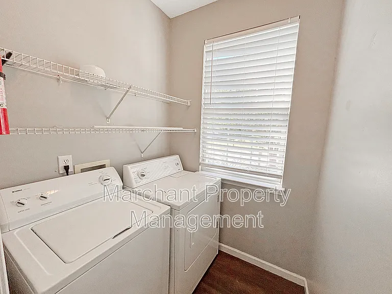 110 Golden Crest Ct — Photo 24
