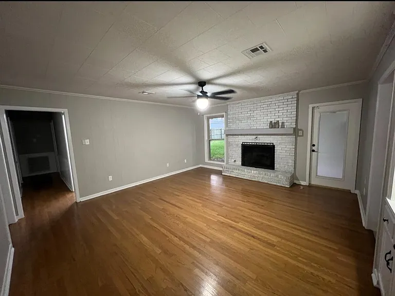 110 Highland Dr — Photo 7
