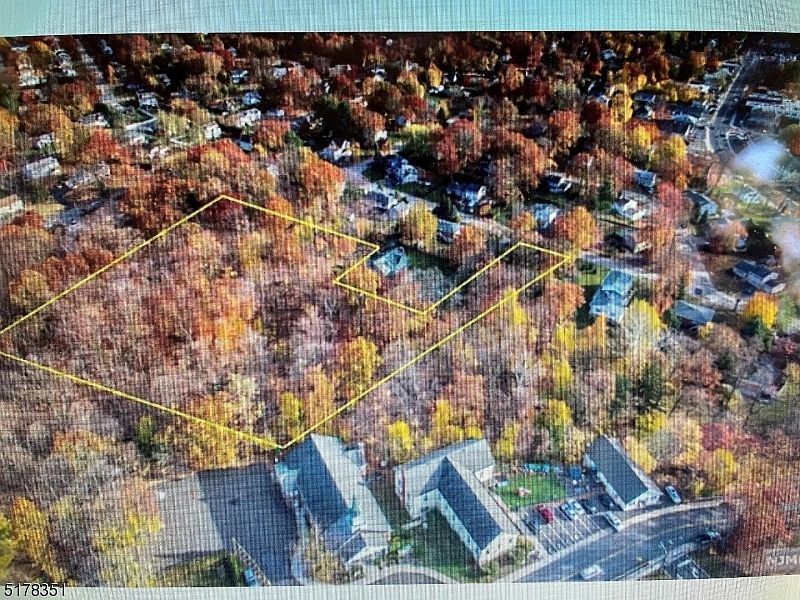 2nd image of 35 Chalmers Ave