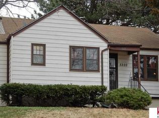 5220 Pinkney St, Omaha, NE 68104