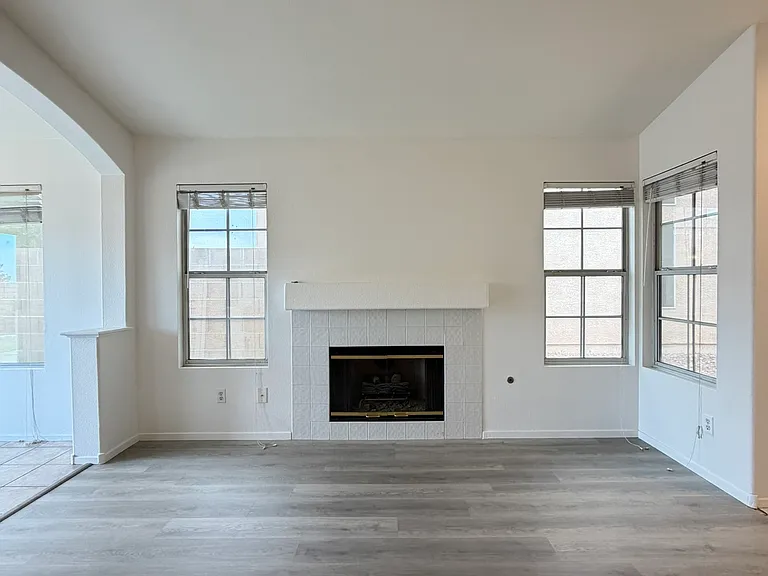 4536 New Dupell Way — Photo 5
