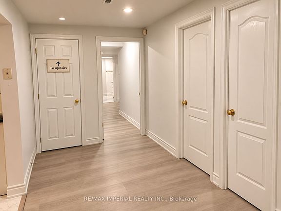 5th image of 493 Blackstock Rd #2