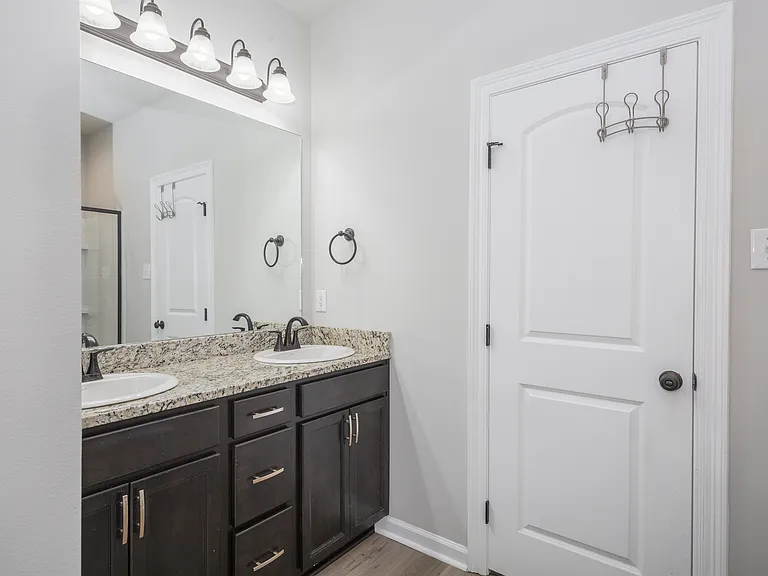 200 Briar Patch Dr — Photo 4