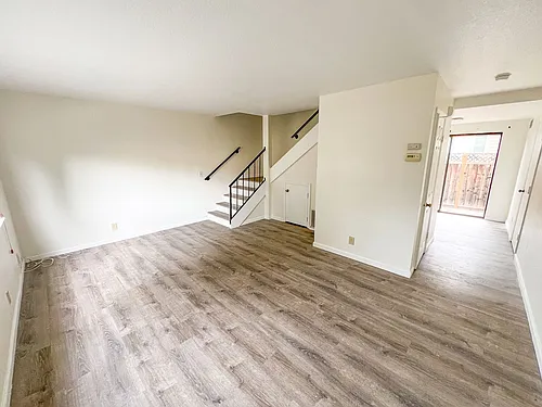 1458 W Latimer Ave Photo 1