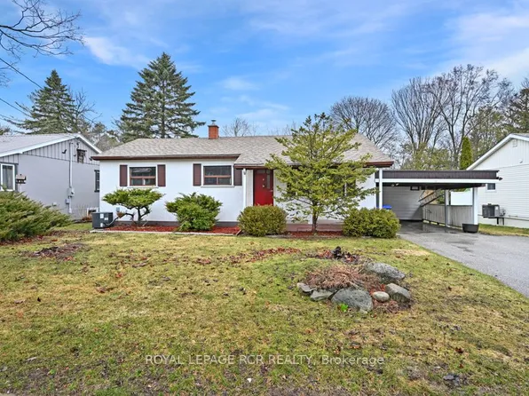 36 Maple Ln, New Tecumseth, ON L9R 1L2