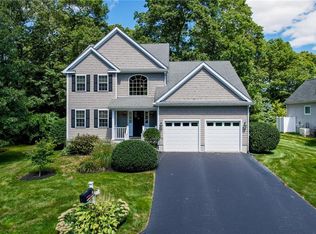 9 Jessica Ln, Narragansett, RI 02882