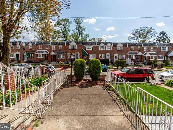 4th image of 8617 Rugby St