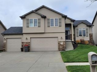 9029 S 30th St, Lincoln, NE 68516