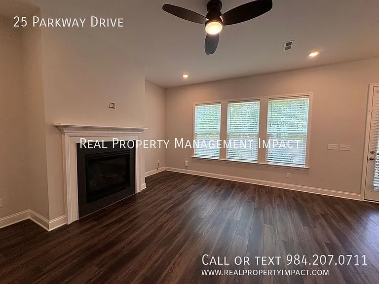25 Parkway Dr — Photo 26