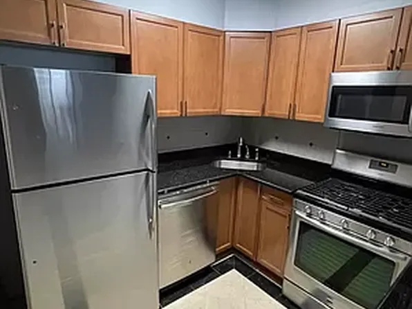 408 Eighth Avenue 3A image 4 of 4